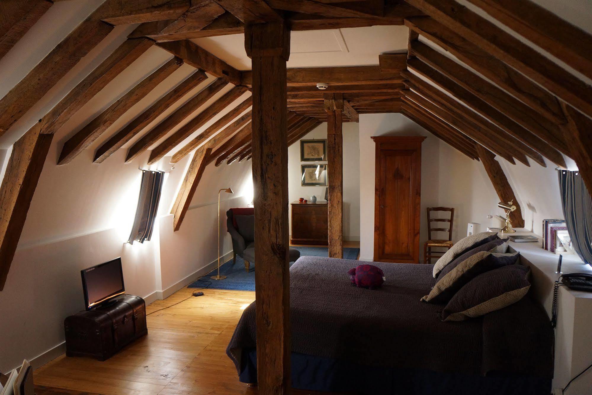 Chateau De Reignac Hotel Bagian luar foto