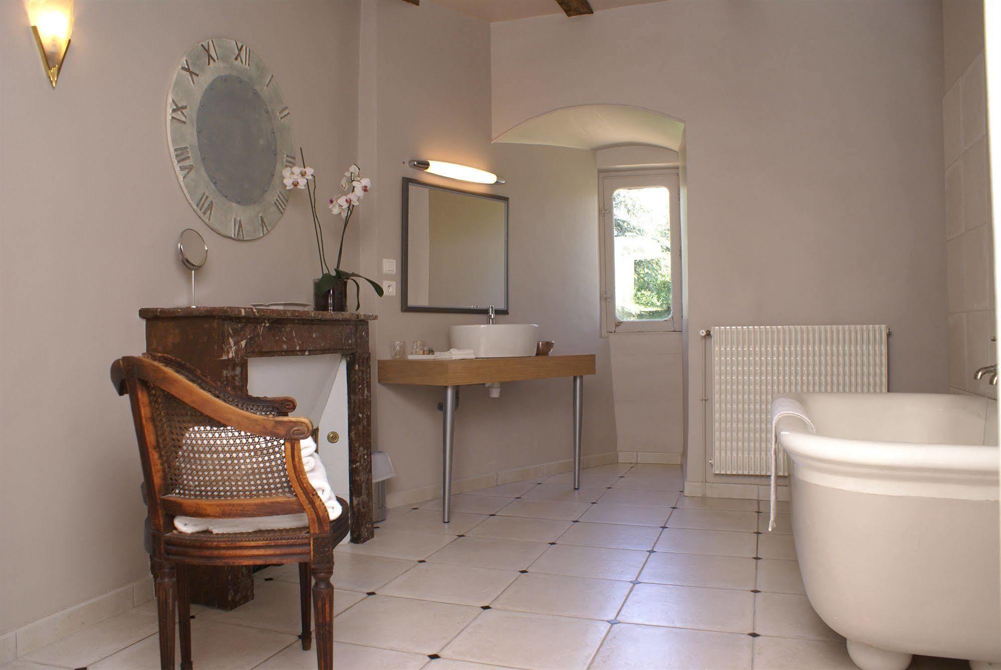 Chateau De Reignac Hotel Bagian luar foto
