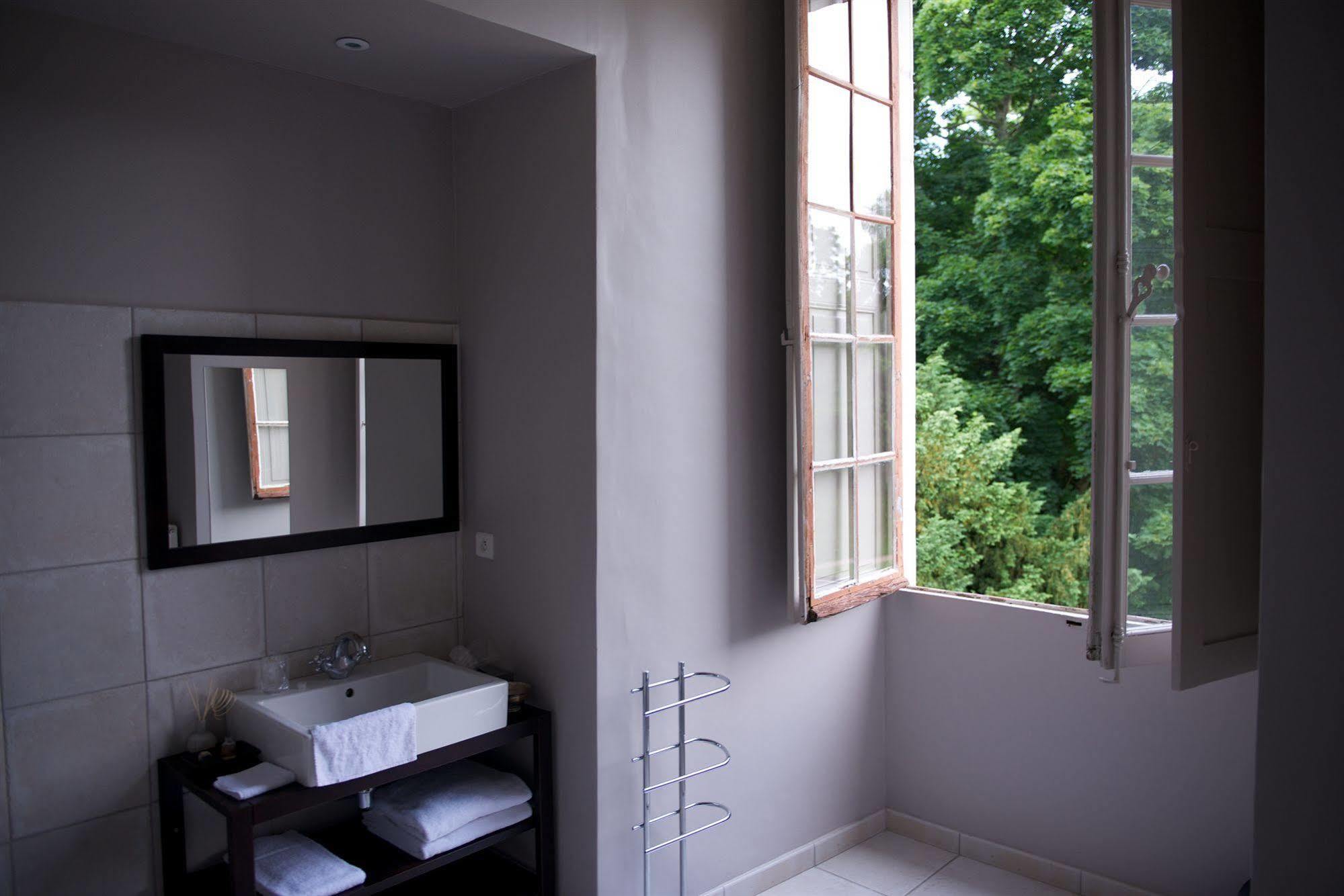 Chateau De Reignac Hotel Bagian luar foto