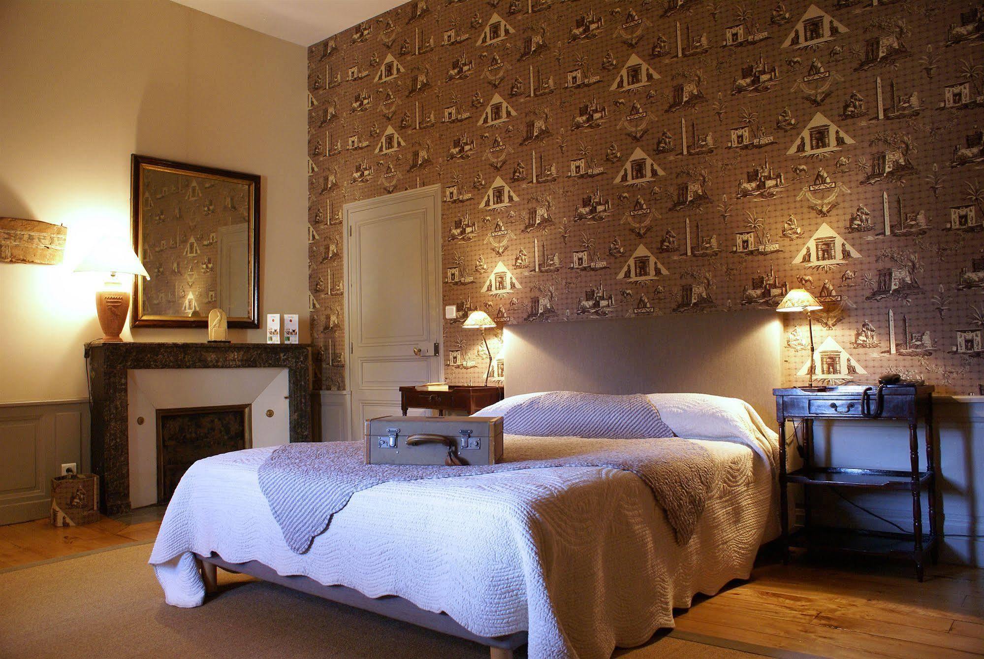 Chateau De Reignac Hotel Bagian luar foto