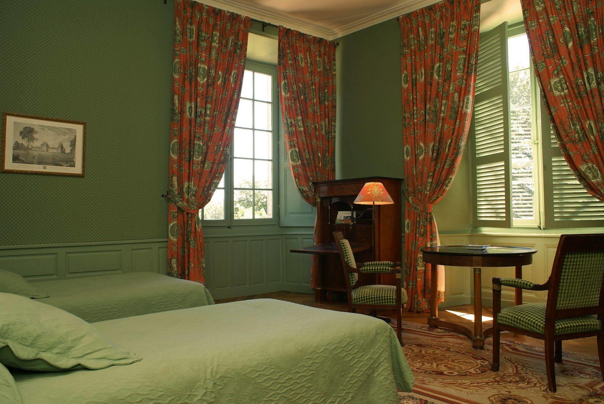 Chateau De Reignac Hotel Bagian luar foto
