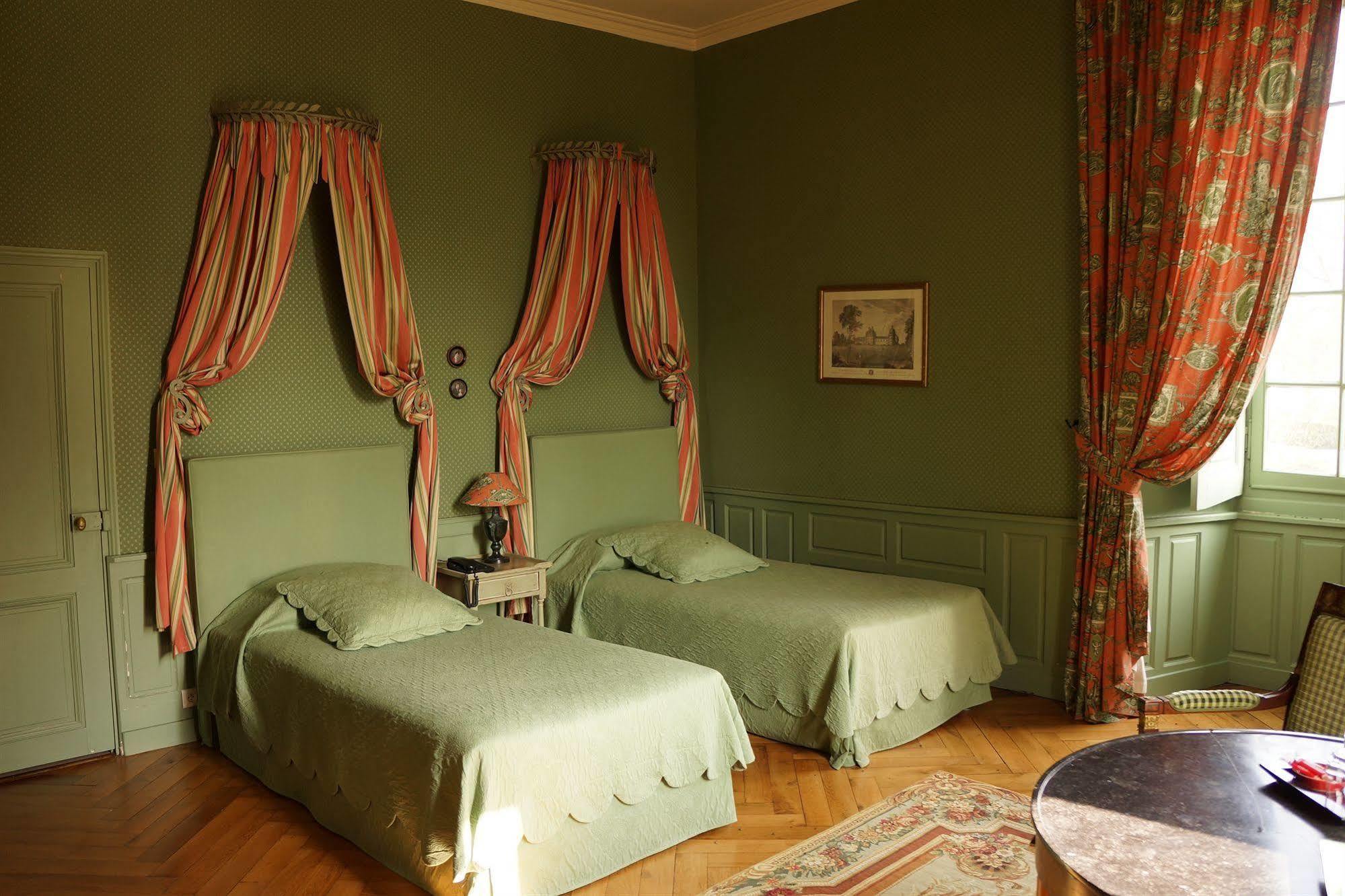 Chateau De Reignac Hotel Bagian luar foto